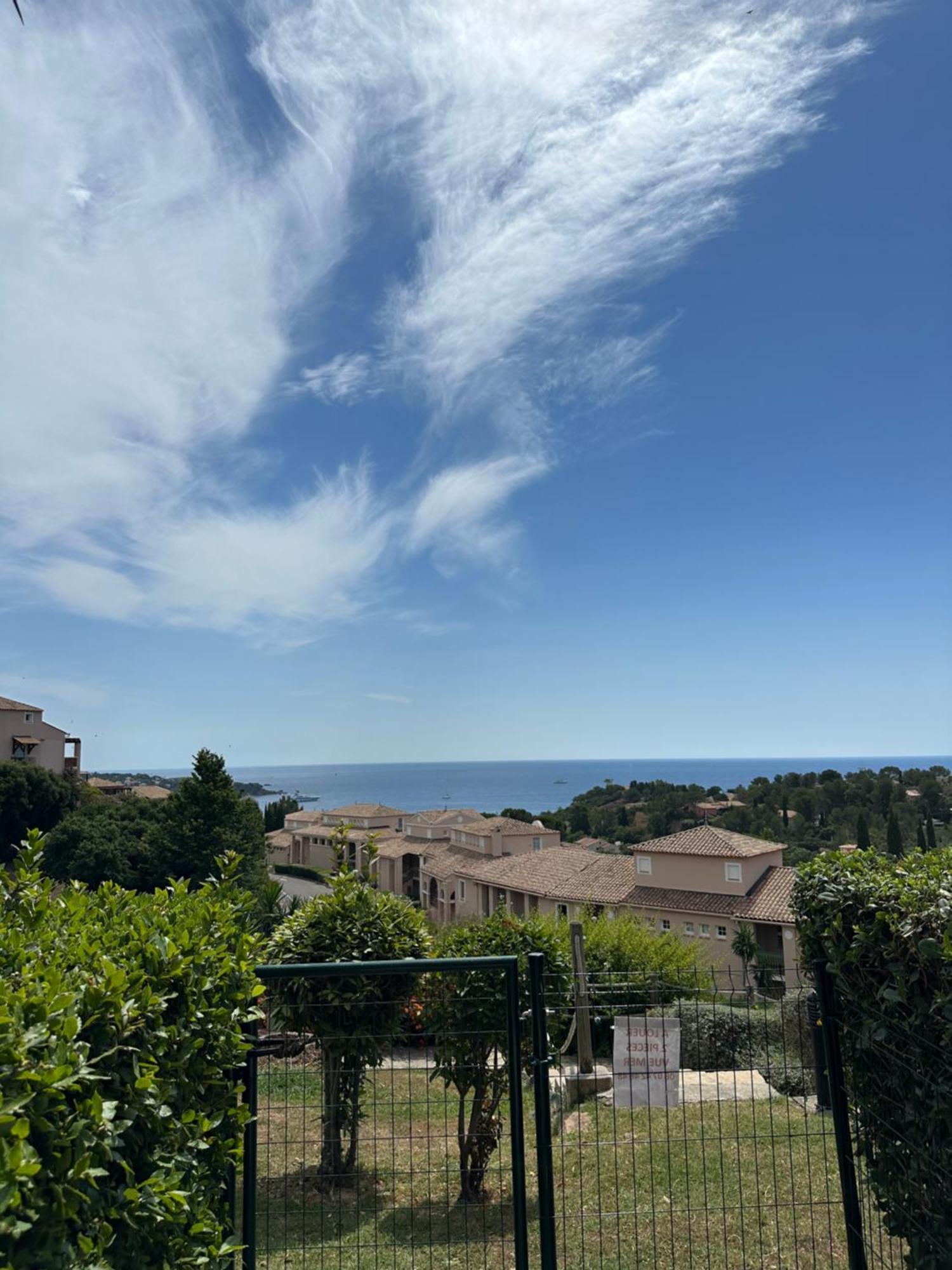 Cap Esterel Vue Mer Et Climatise Сен-Рафаель Екстер'єр фото